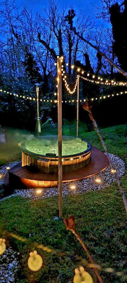 Kuca Za Odmor Malia Sa Spa Hot Tub Jacuzzijem - Nice And Cozy - Free Tickets To All City Attractions Thurdevac Екстер'єр фото